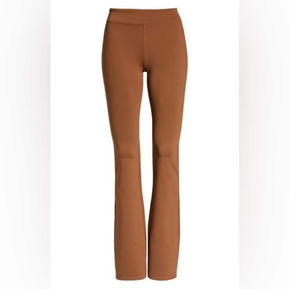 Rare Alo Airbrush Low-Rise Bootcut Legging